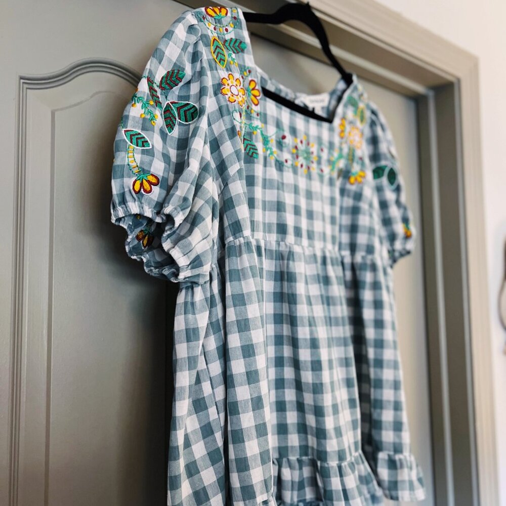 SOLD 💗 Davi & Dani Embroidered Gingham Top Women’s Large Blue Floral Boho - Picture 4 of 8